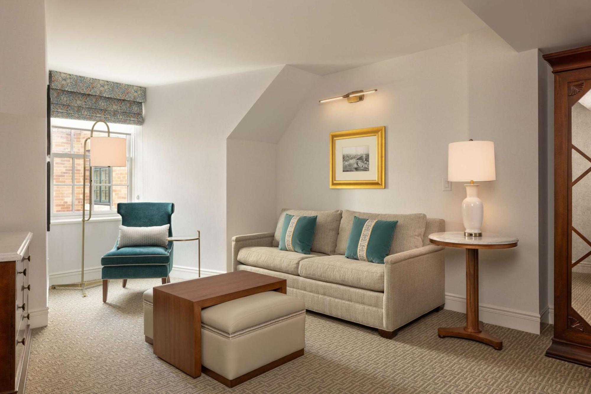 Hotel Roanoke & Conference Center, Curio Collection By Hilton Buitenkant foto